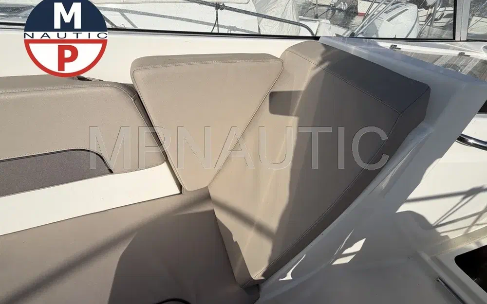 slider 8 Jeanneau Cap Camarat 7.5 DC