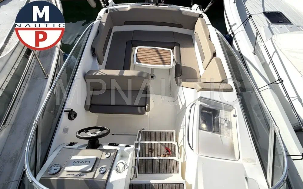 slider 4 Jeanneau Cap Camarat 7.5 DC