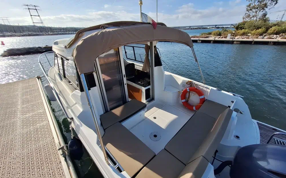 slider 11 Jeanneau Merry Fisher 795