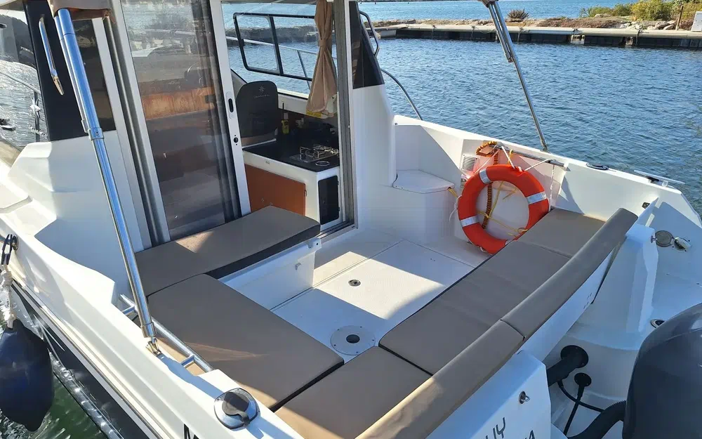 slider 1 Jeanneau Merry Fisher 795