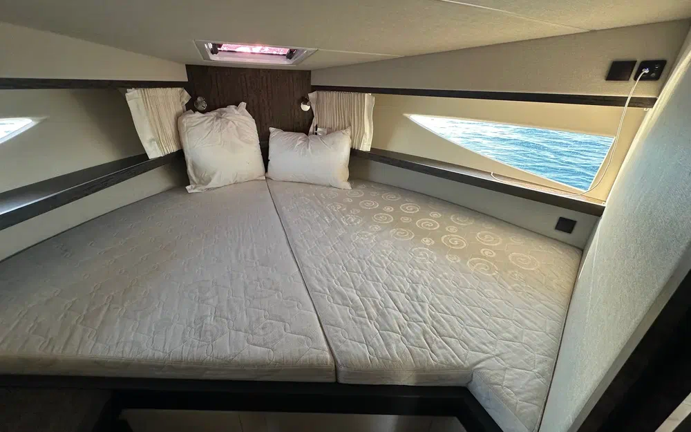 slider 9 Galeon 335 HTS