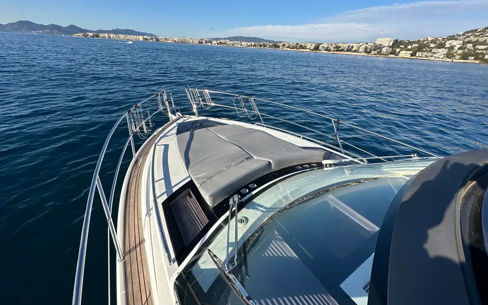 slider 27 Galeon 335 HTS