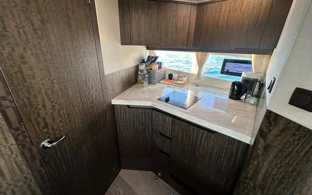 slider 5 Galeon 335 HTS