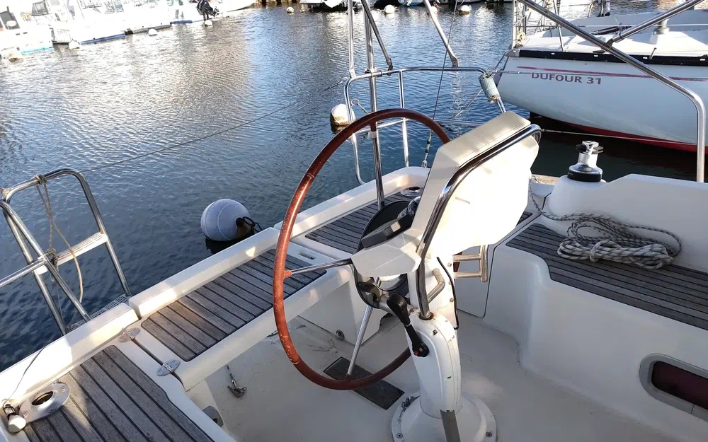slider 15 Beneteau Oceanis 31