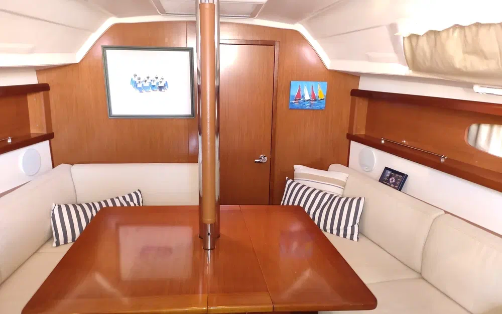 slider 24 Beneteau Oceanis 31
