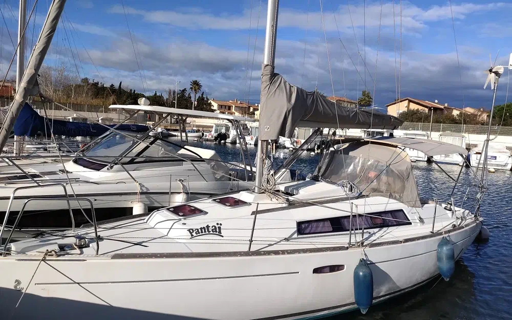 slider 1 Beneteau Oceanis 31