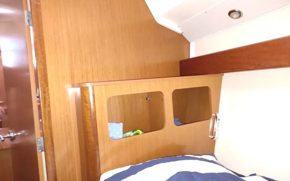 slider 47 Beneteau Oceanis 31