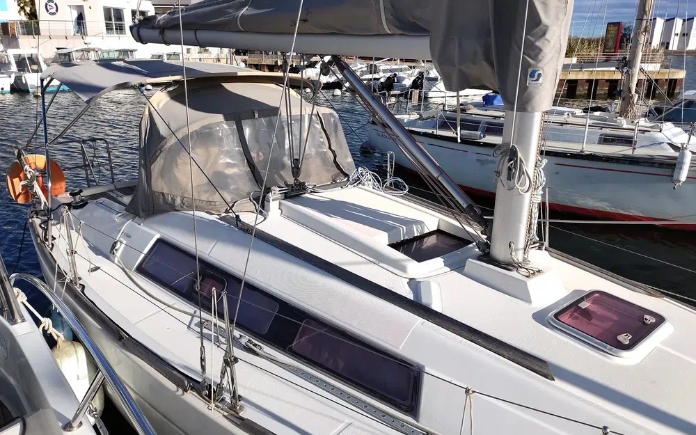 slider 8 Beneteau Oceanis 31