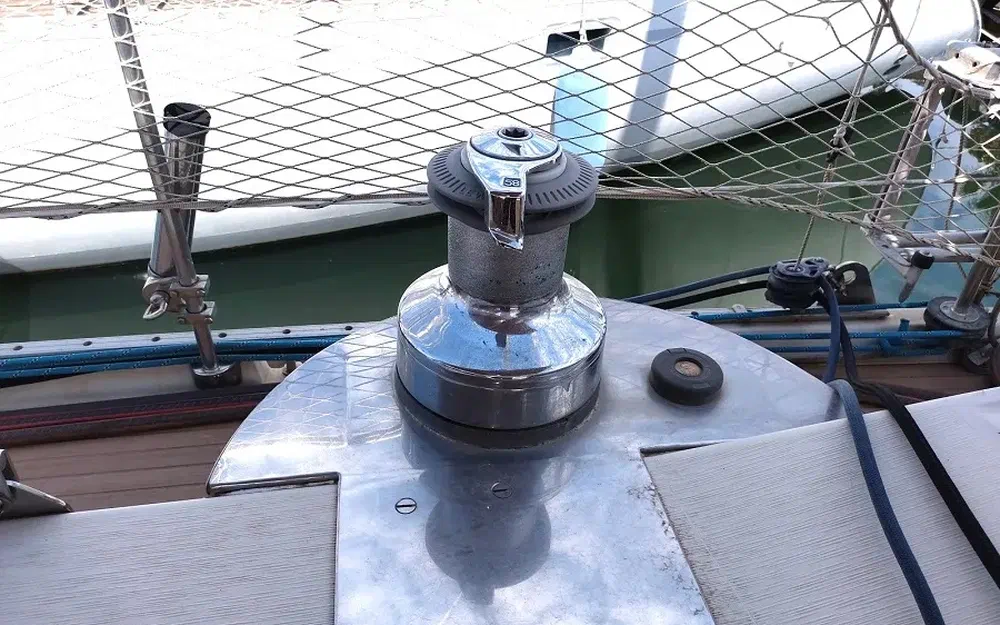 slider 20 Amel Santorin Ketch