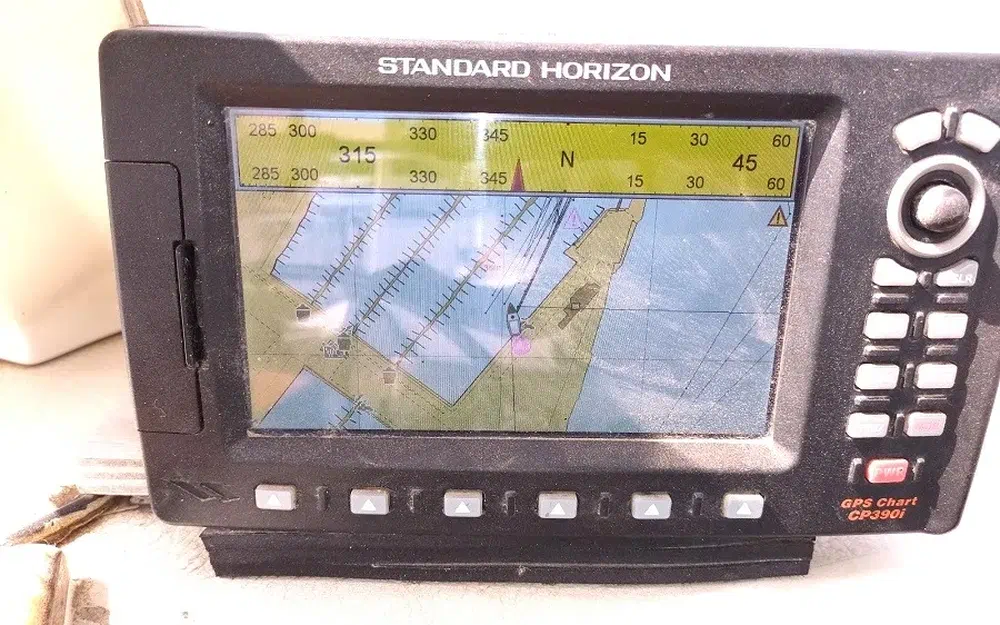 slider 25 Amel Santorin Ketch