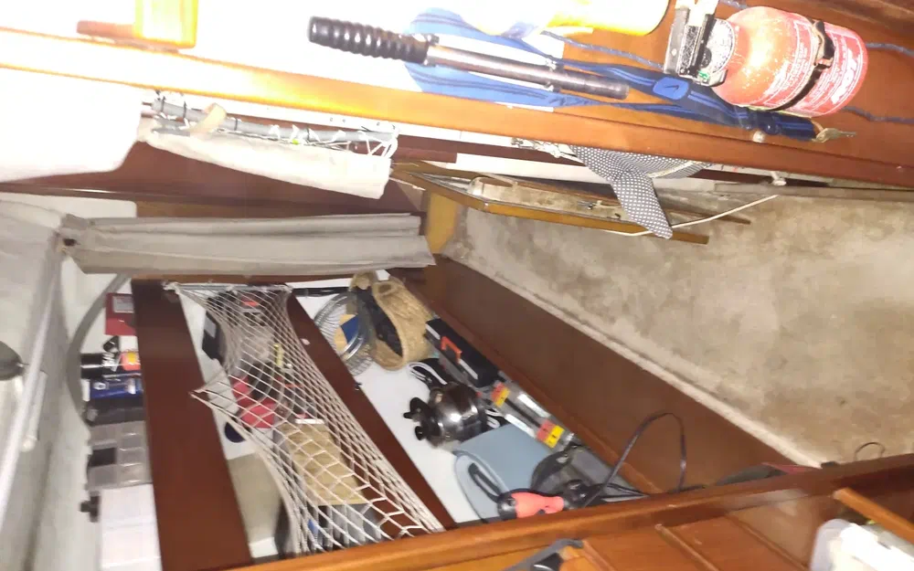 slider 37 Amel Santorin Ketch