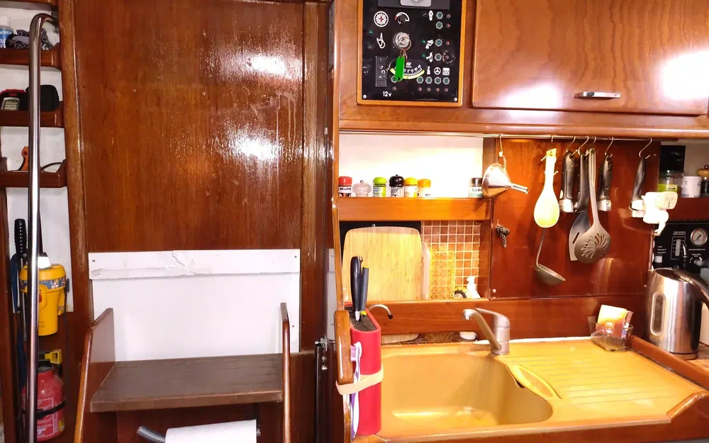 slider 48 Amel Santorin Ketch