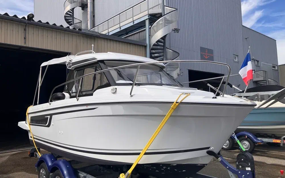 slider 1 Jeanneau Merry Fisher 605