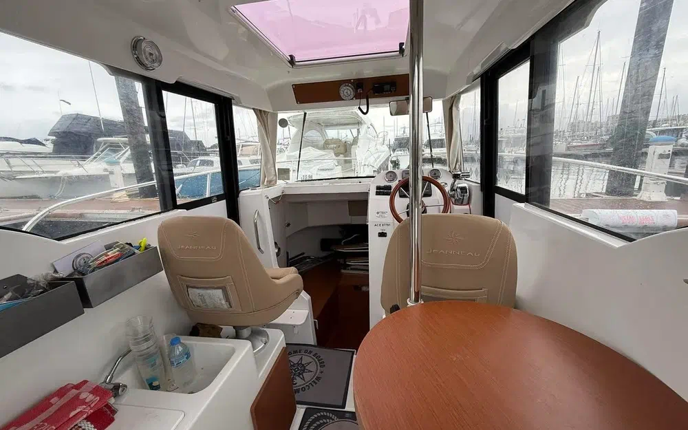 slider 18 Jeanneau Merry Fisher 755