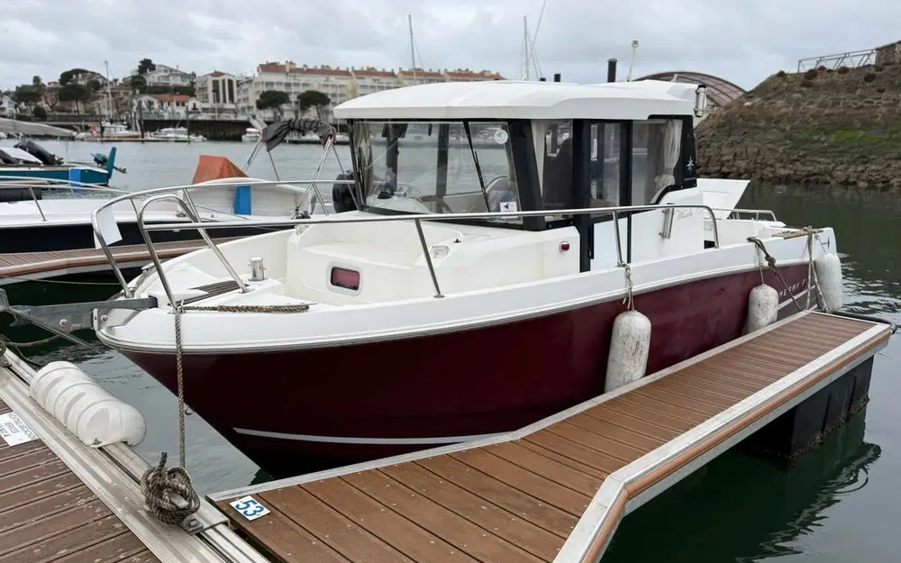 slider 1 Jeanneau Merry Fisher 755