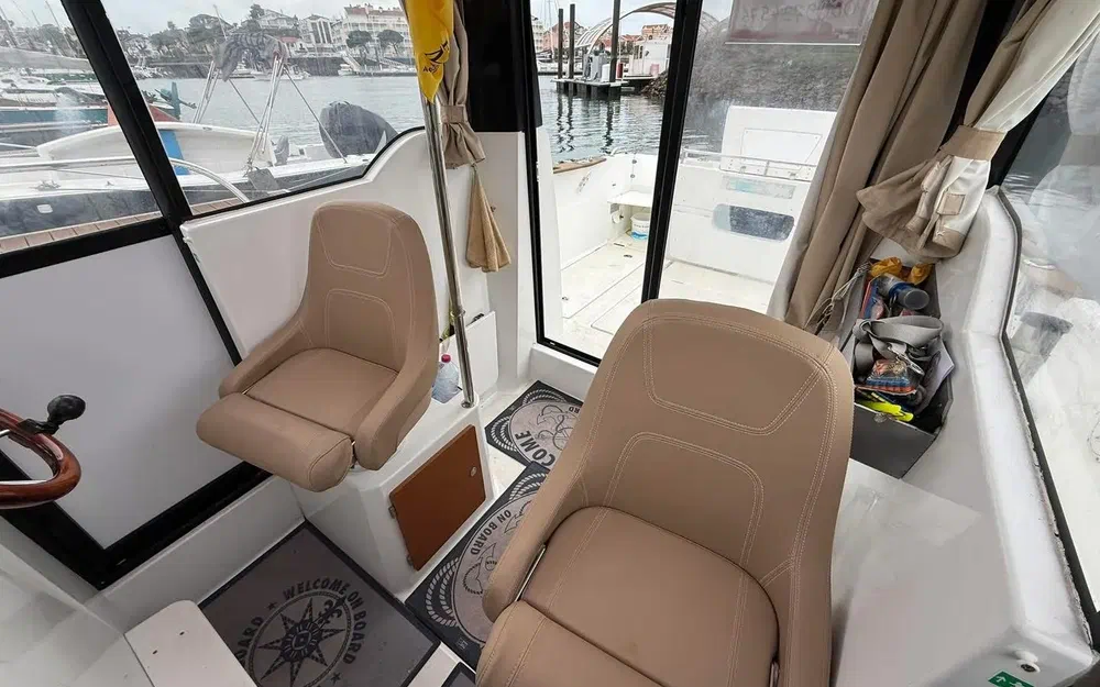 slider 7 Jeanneau Merry Fisher 755