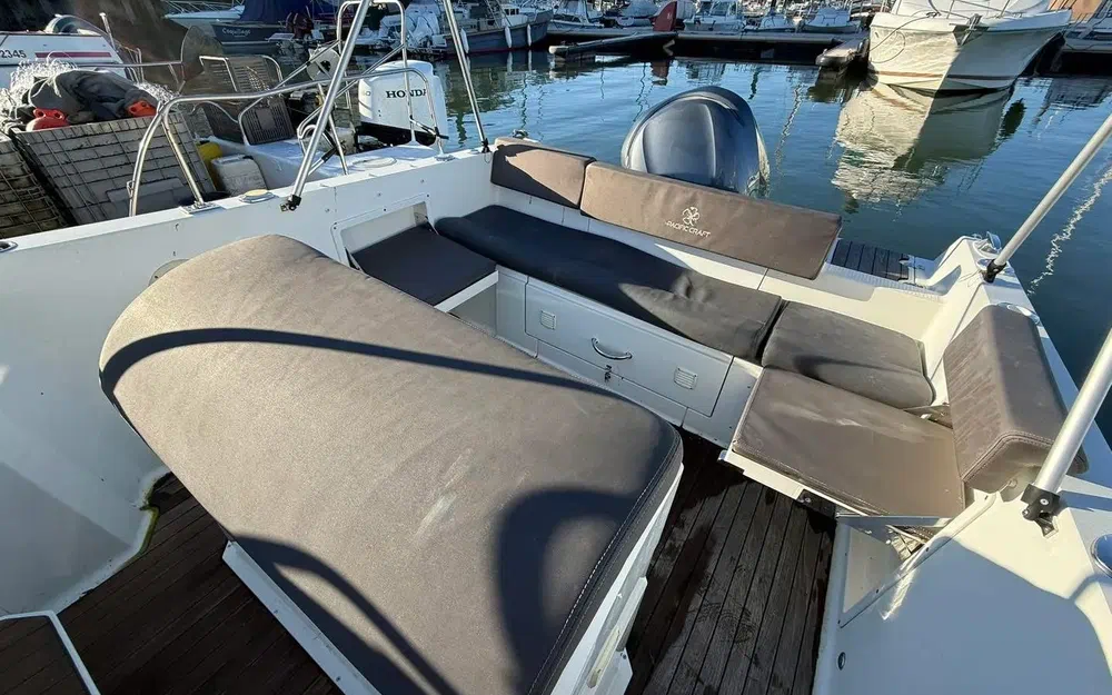 slider 17 Pacific Craft 750 SC