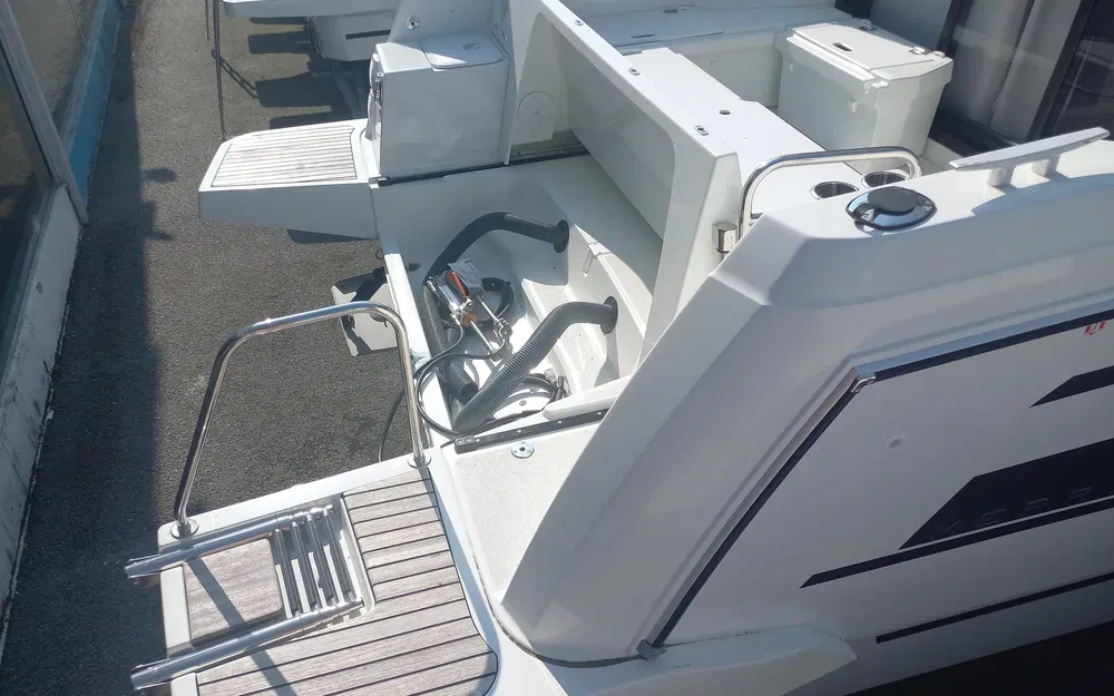 slider 9 Jeanneau Merry Fisher 895