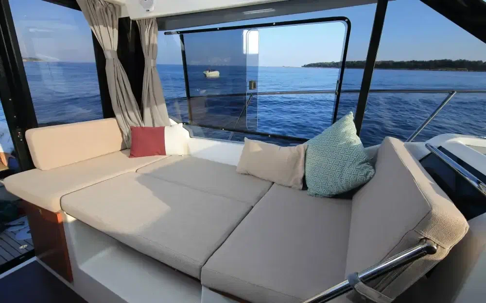 slider 5 Jeanneau Merry Fisher 895