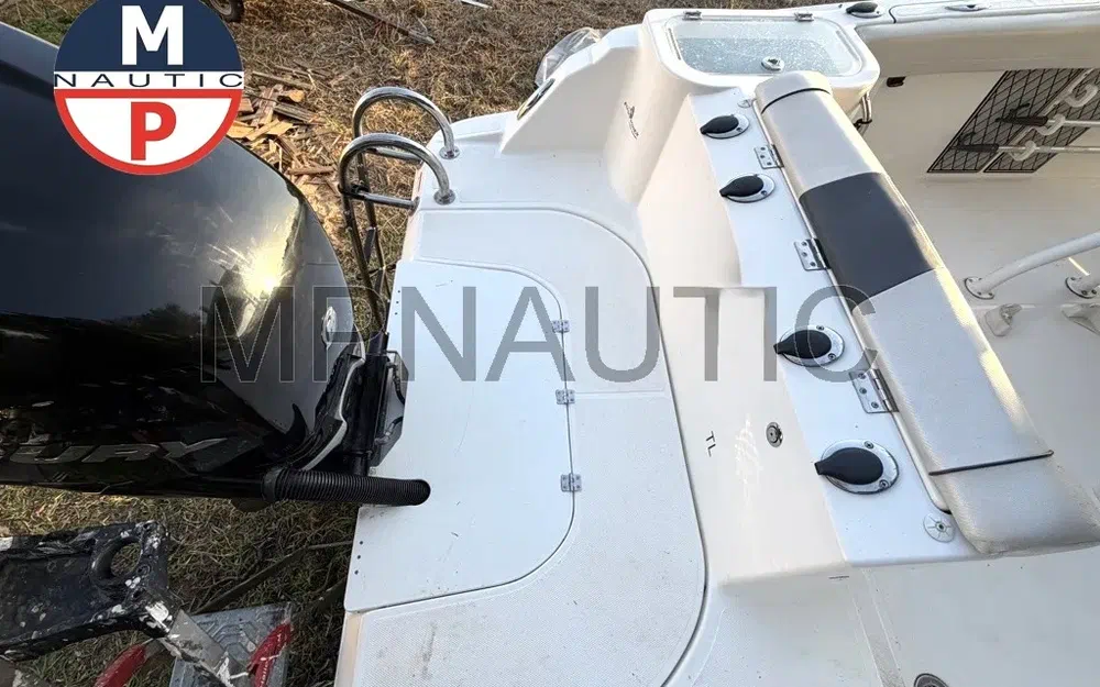 slider 6 Wellcraft Fisherman 242