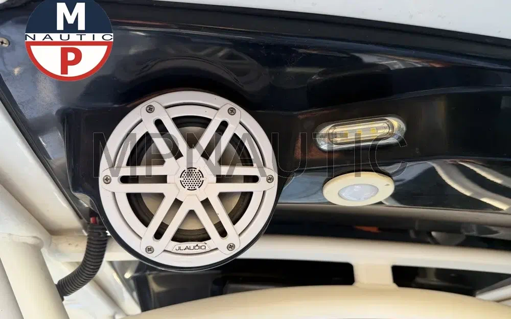 slider 24 Wellcraft Fisherman 242