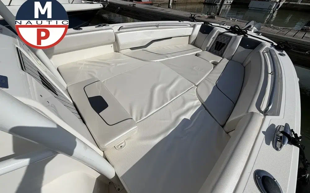 slider 1 Wellcraft Fisherman 242