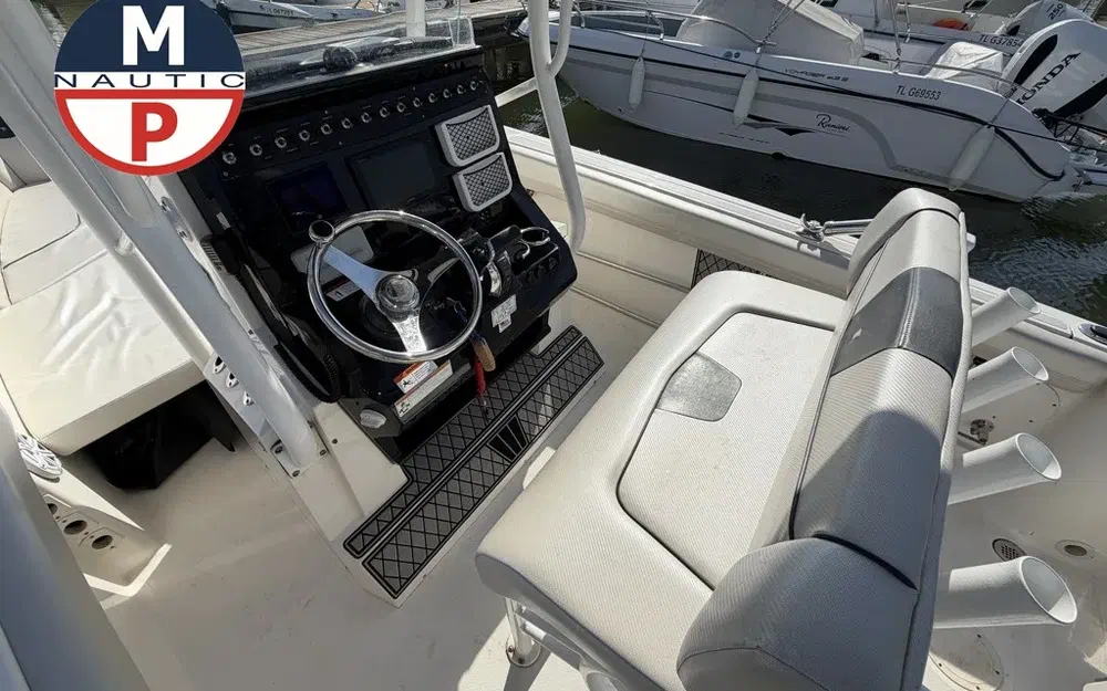 slider 4 Wellcraft Fisherman 242