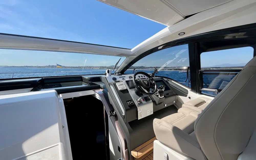 slider 6 Fairline Targa 45 Open