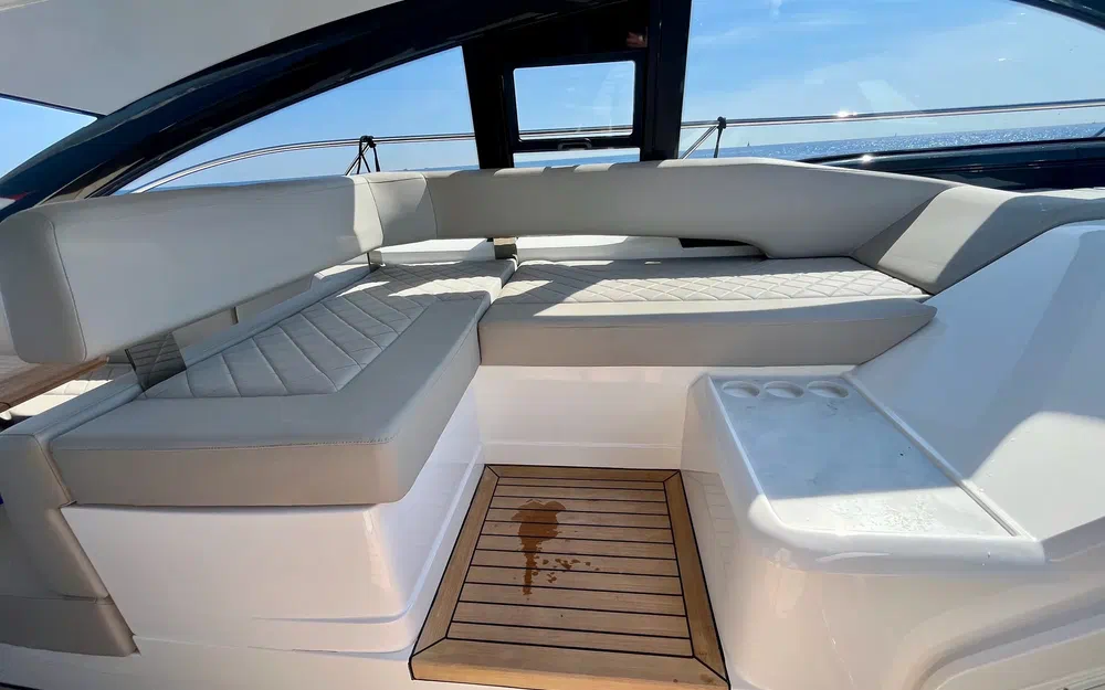 slider 9 Fairline Targa 45 Open