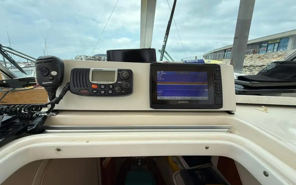 slider 17 Pursuit OS 305