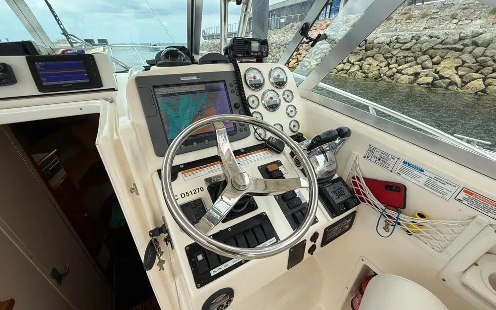 slider 22 Pursuit OS 305