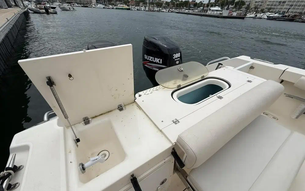 slider 12 Pursuit OS 305