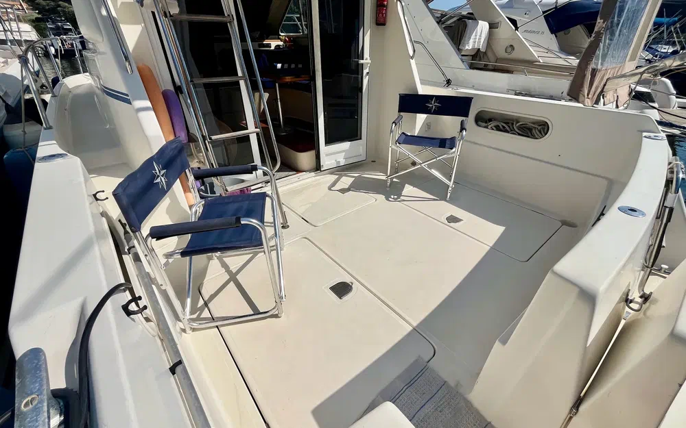 slider 1 Rodman 900 Fly