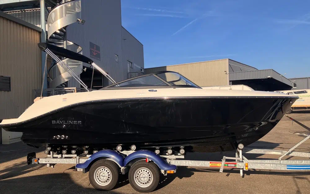 slider 2 Bayliner V20i