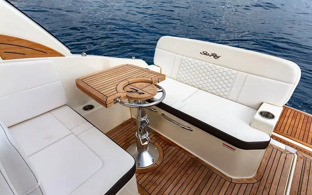 slider 2 Sea Ray Sundancer 265