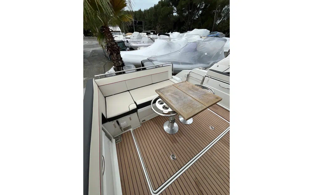 slider 27 Jeanneau Cap Camarat 10.5 WA