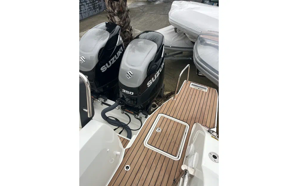 slider 29 Jeanneau Cap Camarat 10.5 WA