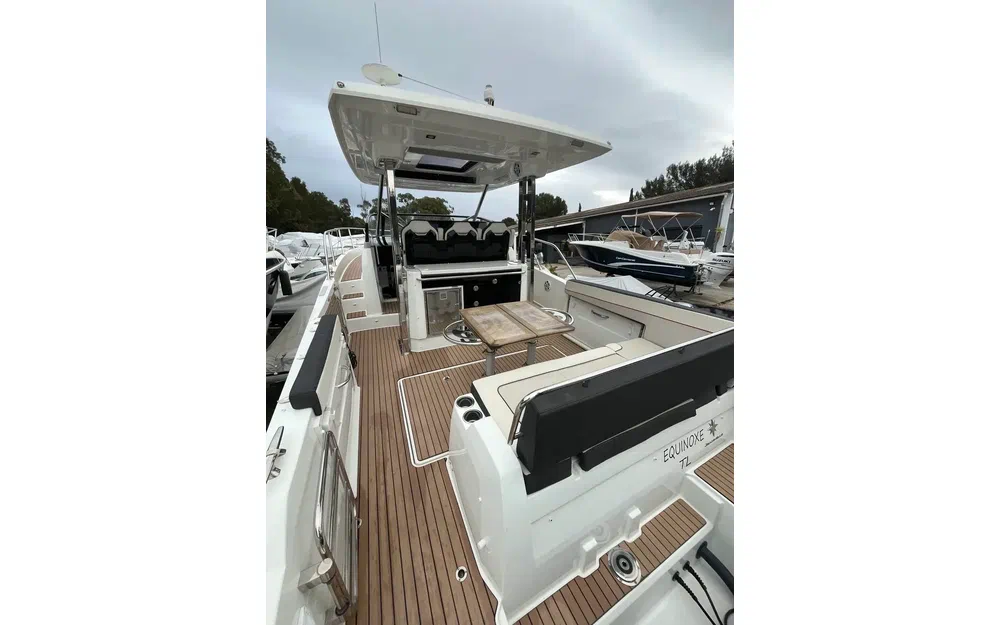 slider 3 Jeanneau Cap Camarat 10.5 WA