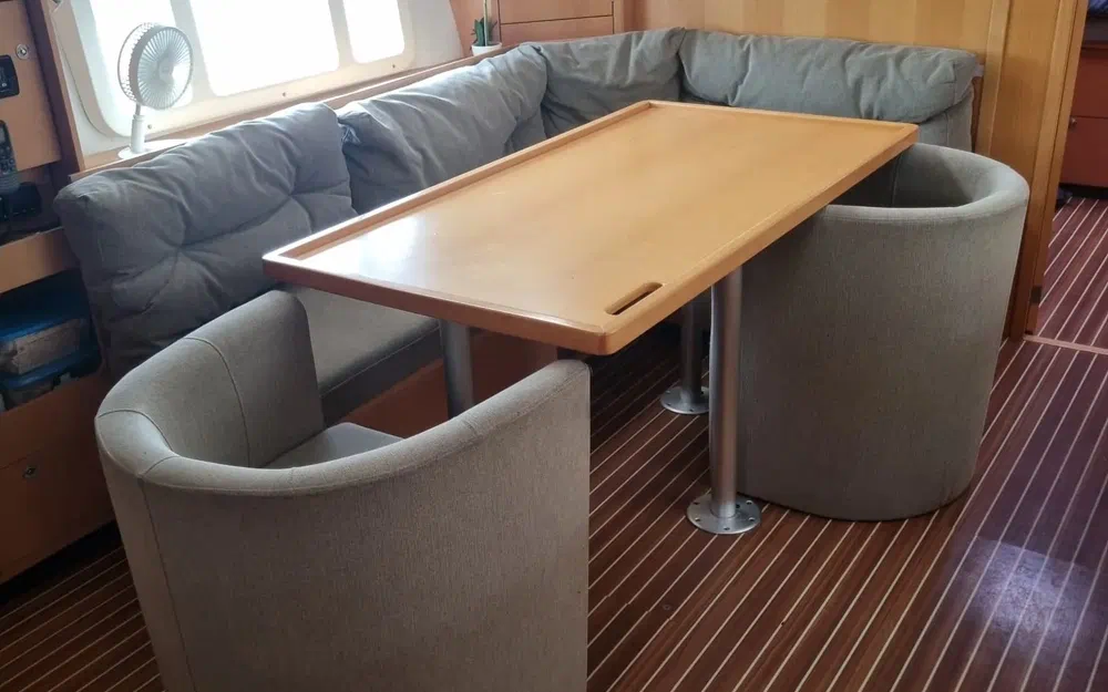 slider 8 Delphia 1350