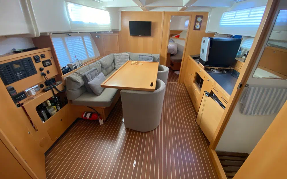 slider 7 Delphia 1350