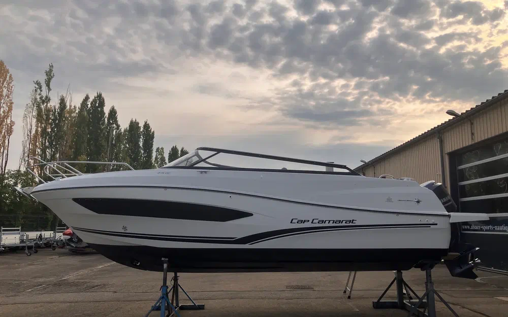 slider 7 Jeanneau Cap Camarat 7.5 DC