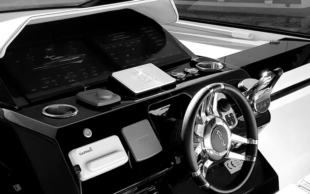 slider 12 Rio Yachts Daytona 50