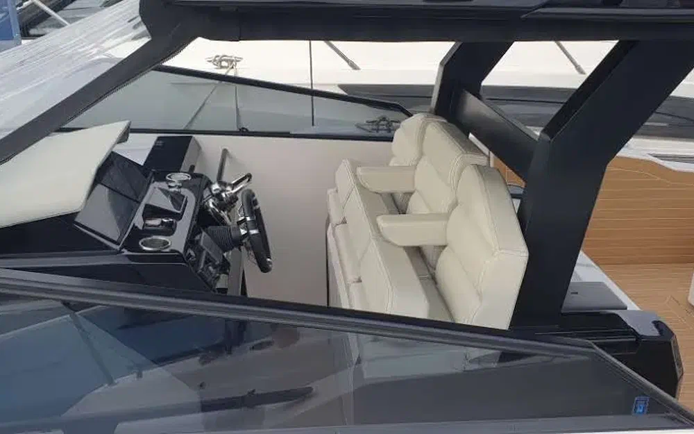 slider 15 Rio Yachts Daytona 50