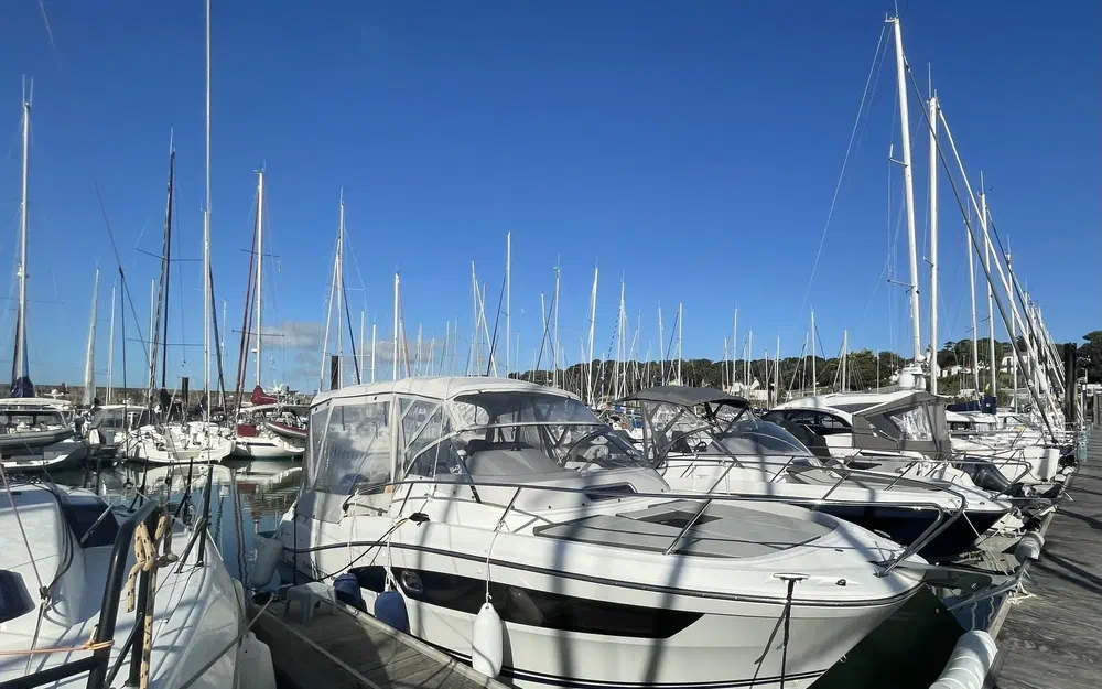 slider 7 Jeanneau Cap Camarat 9.0 WA