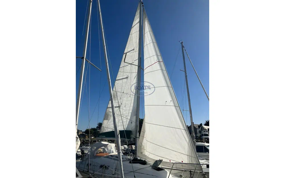 slider 12 Beneteau Oceanis 281