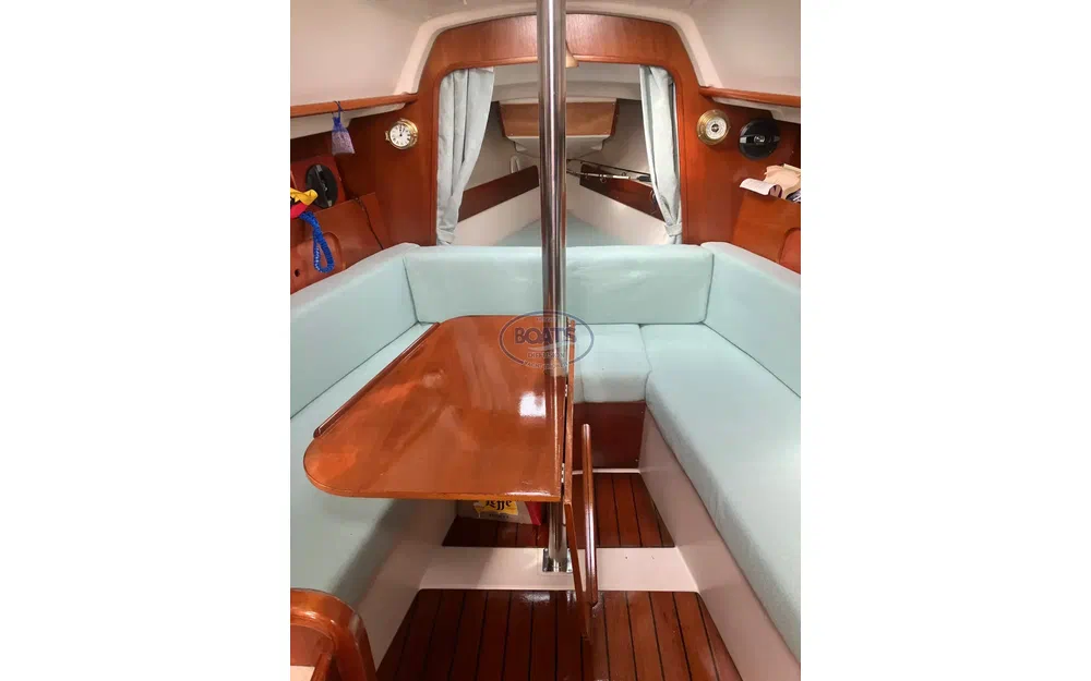 slider 3 Beneteau Oceanis 281