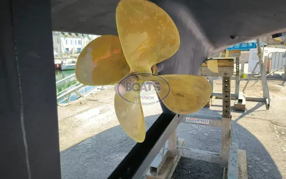 slider 7 Quicksilver Arvor 250