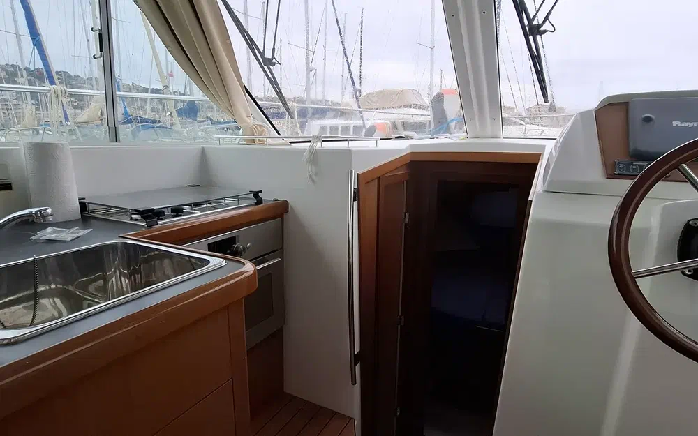 slider 17 Beneteau Antares 980