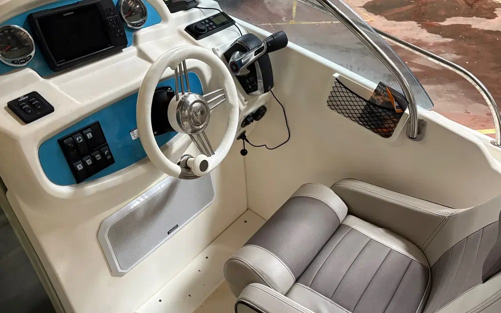 slider 10 Jeanneau Cap Camarat 755 WA