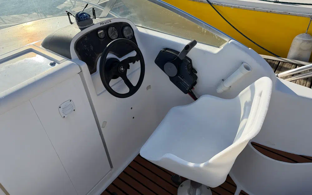 slider 8 Jeanneau Leader 545